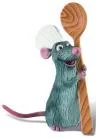 Șoarecele Remy din filmul de animație Ratatouille, ținând o lingură de lemn
